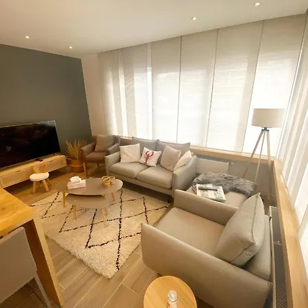 Apartment 3-bedroom In *